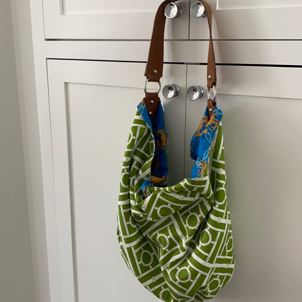 Reversible canvas beachy bag